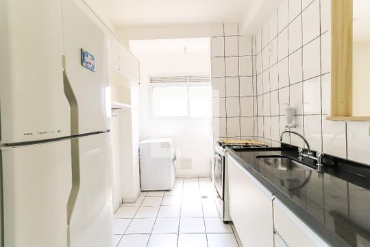 Cozinha de apartamento à venda com 2 quartos, 51m² em Vila Andrade, São Paulo