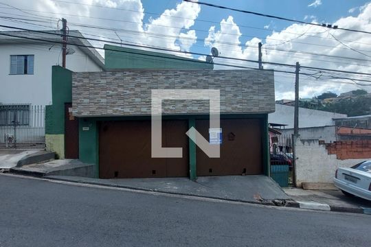 Fachada de casa à venda com 5 quartos, 180m² em Novo Osasco, Osasco