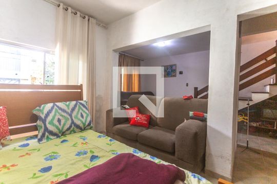 Sala de estar de casa à venda com 3 quartos, 197m² em Independência, São Bernardo do Campo
