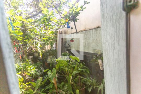 Vista sala de estar de casa à venda com 3 quartos, 197m² em Independência, São Bernardo do Campo