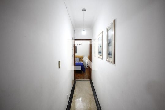Corredor de casa à venda com 3 quartos, 240m² em Jardim da Glória, São Paulo