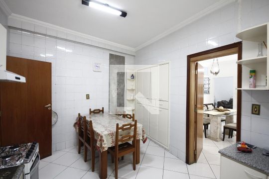 Cozinha de casa à venda com 3 quartos, 240m² em Jardim da Glória, São Paulo