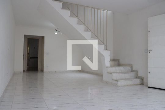 Casa à venda com 4 quartos, 155m² em Vila Santa Catarina, São Paulo