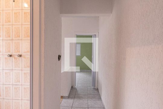 Corredor de casa para alugar com 2 quartos, 80m² em Tatuapé, São Paulo
