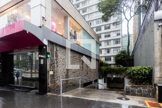 Fachada de apartamento para alugar com 1 quarto, 50m² em Bela Vista, São Paulo