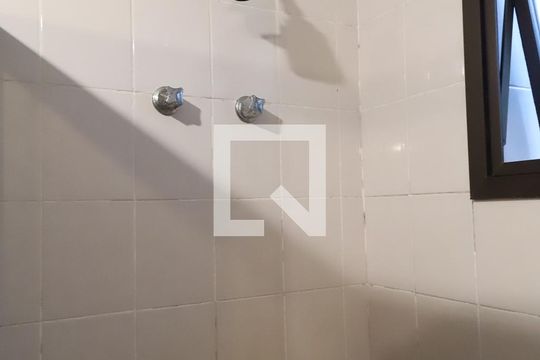 Banheiro social de apartamento à venda com 3 quartos, 110m² em Recreio dos Bandeirantes, Rio de Janeiro