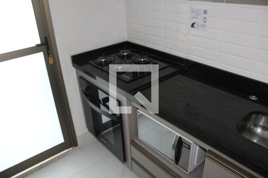 Detalhes cozinha de apartamento para alugar com 2 quartos, 62m² em Água Branca, São Paulo