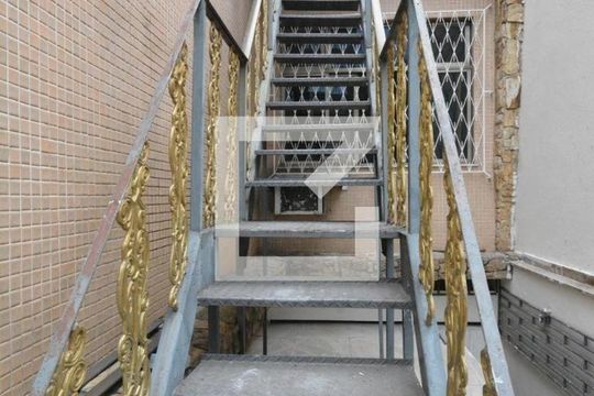 Escada para o Terraço de apartamento à venda com 3 quartos, 250m² em Vila da Penha, Rio de Janeiro