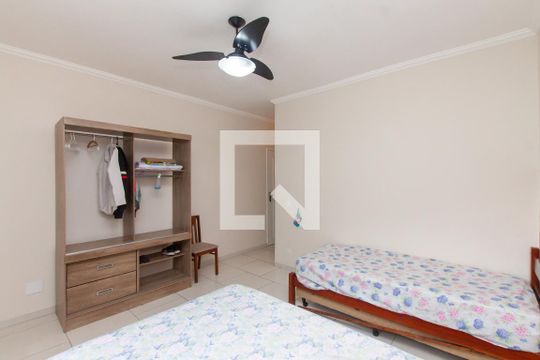 Suíte de apartamento para alugar com 3 quartos, 143m² em Barra Funda, Guarujá