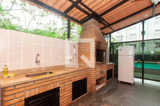 Área Comum - Churrasqueira de apartamento para alugar com 3 quartos, 143m² em Barra Funda, Guarujá
