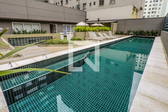 Área comum - Piscina de kitnet/studio para alugar com 1 quarto, 23m² em Sé, São Paulo