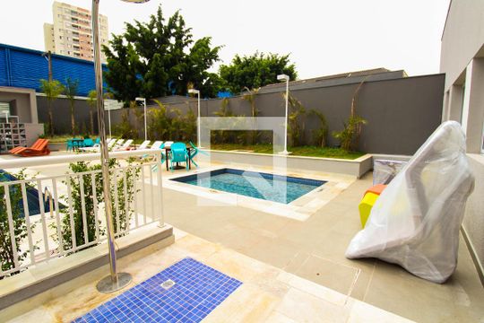 Piscina de kitnet/studio para alugar com 1 quarto, 23m² em Quarta Parada, São Paulo