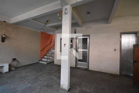 Garagem de apartamento para alugar com 2 quartos, 200m² em Bento Ribeiro, Rio de Janeiro