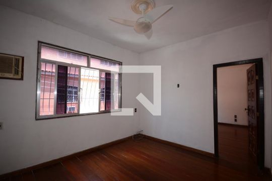 Apartamento para alugar com 2 quartos, 200m² em Bento Ribeiro, Rio de Janeiro