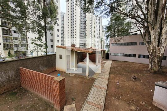 Área comum de apartamento à venda com 3 quartos, 75m² em Jardim Maria Rosa, Taboão da Serra