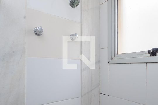 Banheiro Social de apartamento à venda com 2 quartos, 69m² em Vila da Serra, Nova Lima