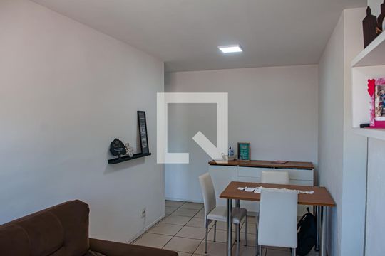 Sala  de apartamento para alugar com 2 quartos, 48m² em Taquara, Rio de Janeiro