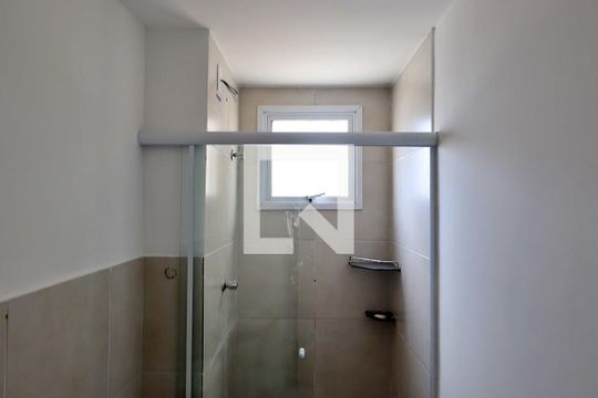 Banheiro de apartamento para alugar com 2 quartos, 49m² em Vila João Ramalho, Santo André
