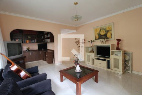 Sala 3 de casa à venda com 3 quartos, 1000m² em Jardim Santa Helena, São Paulo