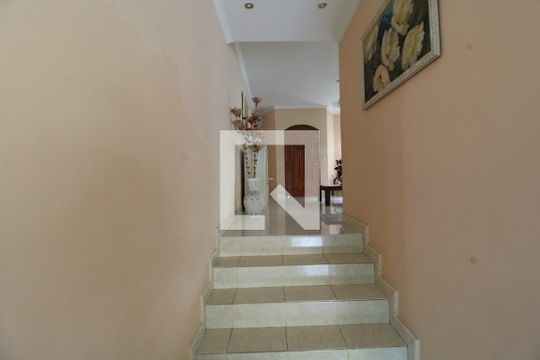Escada de casa à venda com 3 quartos, 1000m² em Jardim Santa Helena, São Paulo