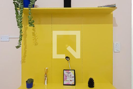 Sala/Cozinha de kitnet/studio para alugar com 1 quarto, 24m² em Parque Flamengo, Guarulhos