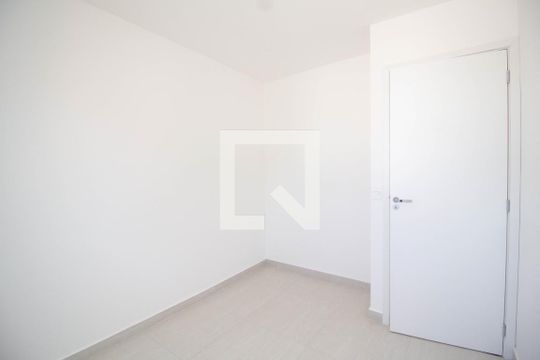 Quarto 1 de apartamento para alugar com 2 quartos, 48m² em Vila Santa Edwiges, São Paulo
