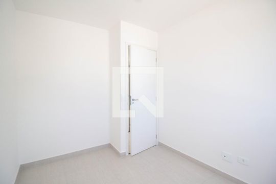 Quarto 1 de apartamento para alugar com 2 quartos, 48m² em Vila Santa Edwiges, São Paulo