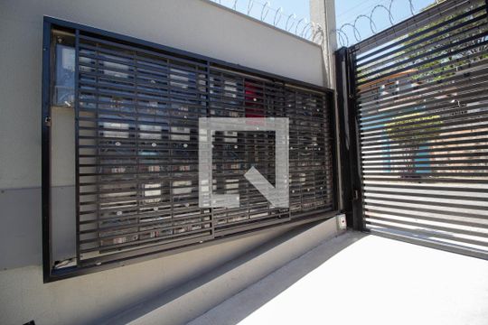 Área comum de apartamento para alugar com 2 quartos, 48m² em Vila Santa Edwiges, São Paulo