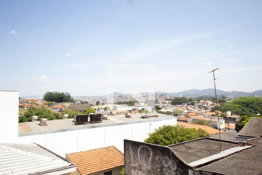 Vista Quarto 2 de apartamento para alugar com 2 quartos, 48m² em Vila Santa Edwiges, São Paulo