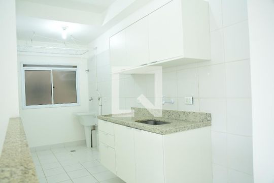 Cozinha e Área de Serviço de apartamento para alugar com 2 quartos, 65m² em Jardim Barbacena, Cotia