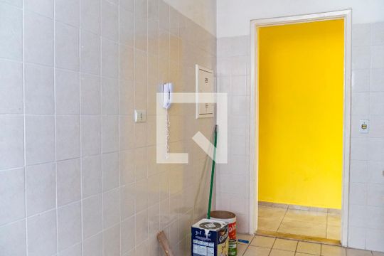 Cozinha de apartamento à venda com 3 quartos, 75m² em Jardim Santo André, Santo André