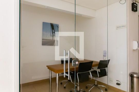 Home Office de apartamento para alugar com 2 quartos, 59m² em Jardim Celeste, São Paulo