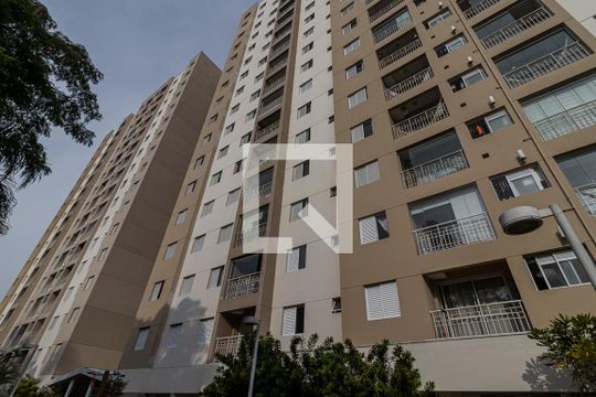 Fachada  de apartamento para alugar com 2 quartos, 59m² em Jardim Celeste, São Paulo