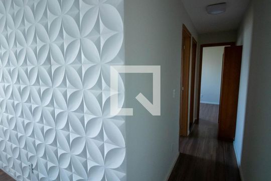 Corredor de apartamento para alugar com 2 quartos, 44m² em Jardim Iris, São Paulo