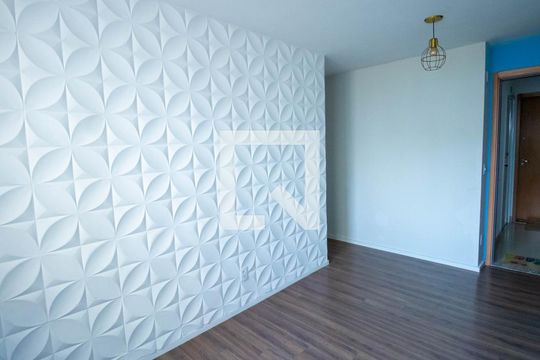 Sala de apartamento para alugar com 2 quartos, 44m² em Jardim Iris, São Paulo