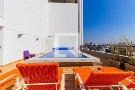 Área comum - Piscina de apartamento para alugar com 2 quartos, 57m² em Consolação, São Paulo