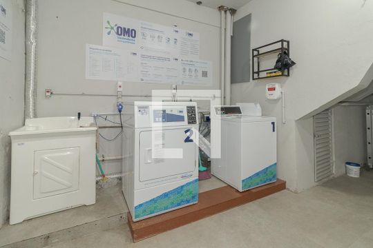 Lavanderia de kitnet/studio para alugar com 1 quarto, 35m² em São Geraldo, Porto Alegre