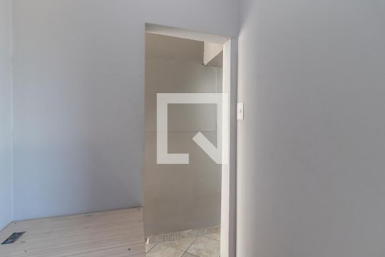 Escritório de casa para alugar com 2 quartos, 120m² em Jardim Rossin, São Paulo