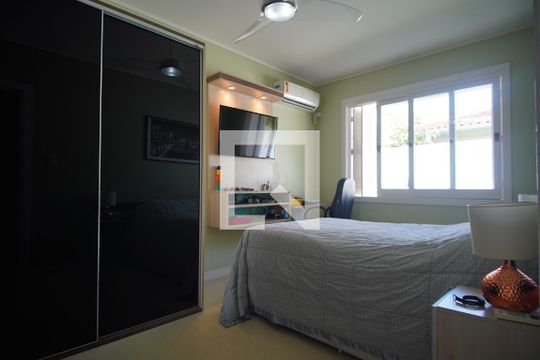 Quarto 1 de casa à venda com 3 quartos, 205m² em Jardim Itu Sabará, Porto Alegre
