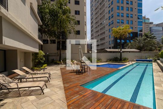Área comum do prédio de apartamento para alugar com 1 quarto, 82m² em Vila Olímpia, São Paulo