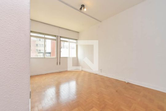 Kitnet/Studio à venda com 1 quarto, 30m² em Consolação, São Paulo