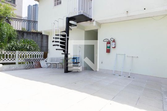 Área comum de kitnet/studio para alugar com 1 quarto, 30m² em Liberdade, São Paulo