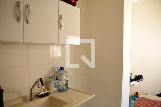 Cozinha de apartamento para alugar com 2 quartos, 48m² em Jardim Petrópolis, Cotia