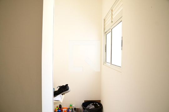 Área de Serviço de apartamento para alugar com 2 quartos, 48m² em Jardim Petrópolis, Cotia