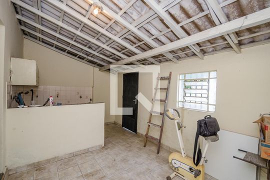 Área de Serviço de casa à venda com 3 quartos, 130m² em Carlos Prates, Belo Horizonte