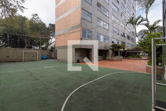 Área comum do prédio de apartamento para alugar com 3 quartos, 127m² em Indianópolis, São Paulo