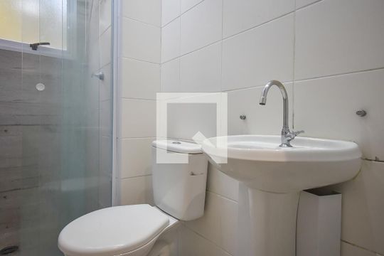 Banheiro de apartamento para alugar com 2 quartos, 40m² em Jardim Parque Morumbi, São Paulo