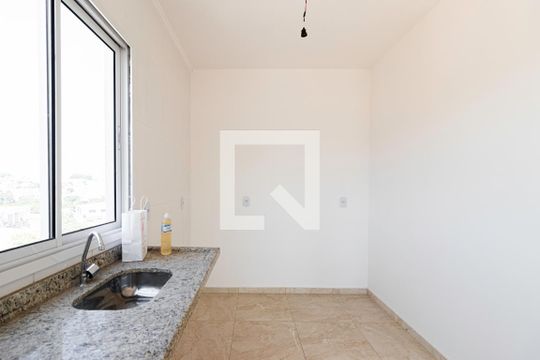 Cozinha de apartamento à venda com 3 quartos, 101m² em Vila Guilhermina, São Paulo