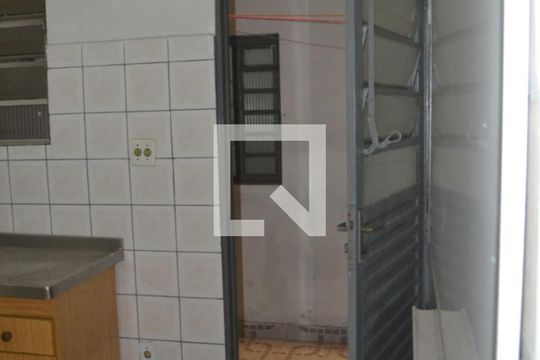 Cozinha de casa para alugar com 1 quarto, 70m² em Vila Santo Estefano, São Paulo