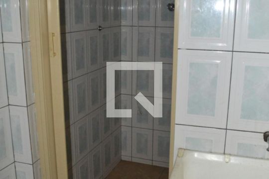 Área de Serviço de casa para alugar com 1 quarto, 70m² em Vila Santo Estefano, São Paulo